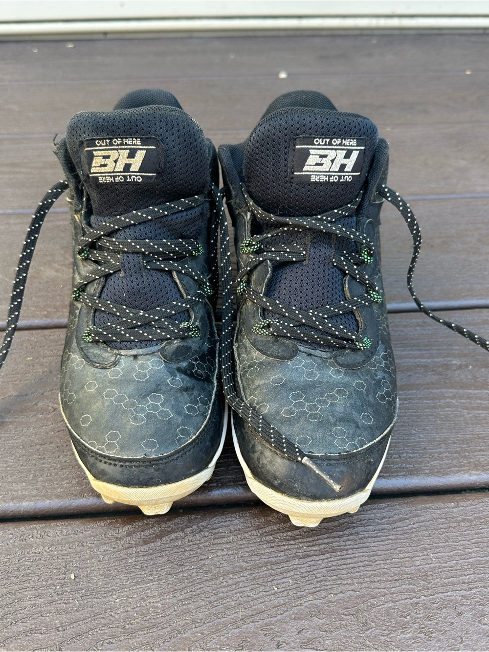 Under Armour Black Kids' Cleats with Subtle Hex Pattern